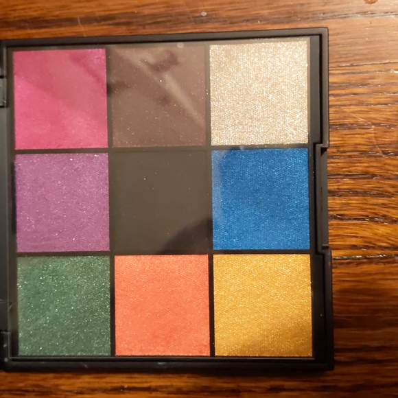 FMG Cashmere Avon Eye shadow - Picture 3 of 6